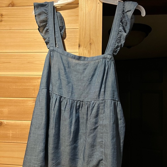 LOFT Tops - LOFT petite denim style tank top